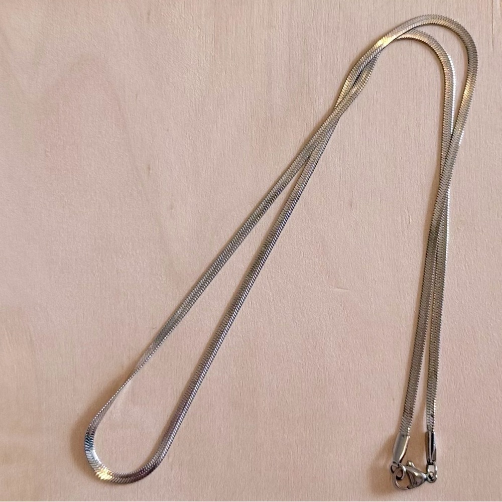 Vintage Silver-Tone Snake Chain Necklace | Sleek Minimalist Layering Jewelry